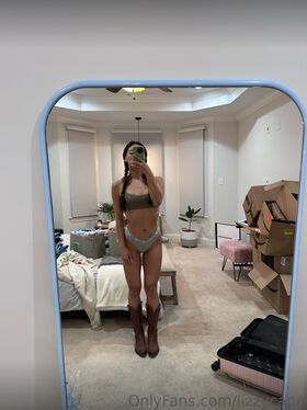Lizzycapri Nude Leaks OnlyFans Photo 7