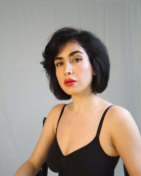 lola_ameri Procurena gola OnlyFans fotografija 1