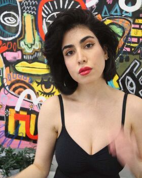 lola_ameri Procurena gola OnlyFans fotografija 2