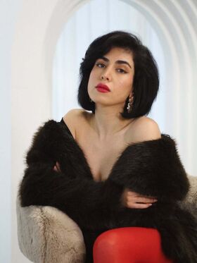 lola_ameri Procurena gola OnlyFans fotografija 5