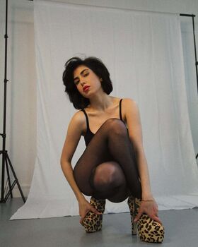 lola_ameri Procurena gola OnlyFans fotografija 15