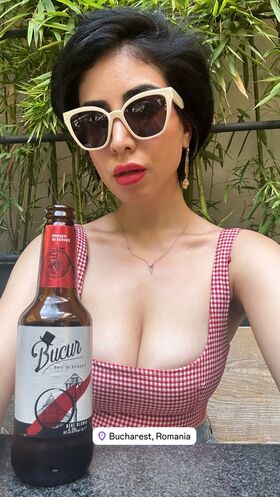 lola_ameri Procurena gola OnlyFans fotografija 28