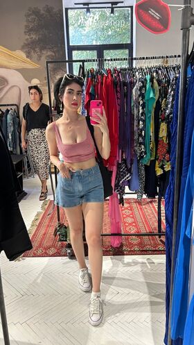 lola_ameri Procurena gola OnlyFans fotografija 29