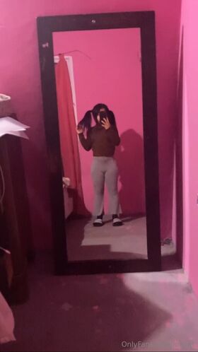 lolarot Foto trapelata OnlyFans nuda 22