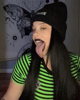 Long Tongue Fetish Nude Leaks OnlyFans Photo 270