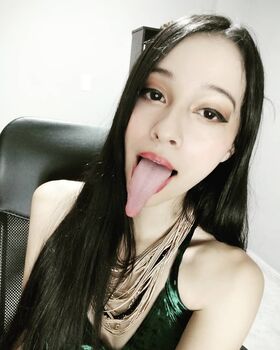 Long Tongue Fetish Nude Leaks OnlyFans Photo 279