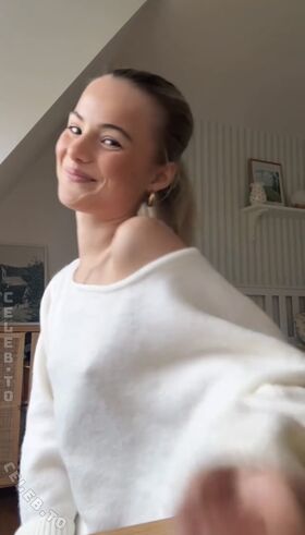 Lotta Emilie Stichler Foto filtrada desnuda de OnlyFans 151