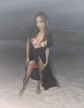 Lourdessage Çıplak Sızdırılmış OnlyFans Fotoğrafı 30