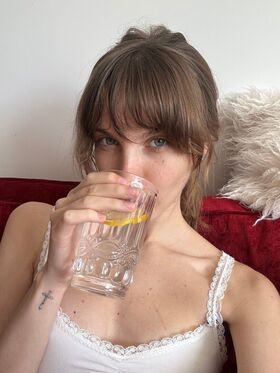 lovelysofie Nacktes Leaks OnlyFans Foto 2