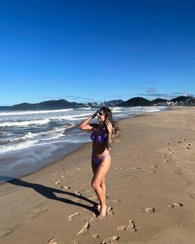 Luana Schneider Nude Leaks OnlyFans Photo 15