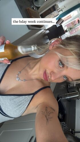 Luceoliviaxo Гола изтичане OnlyFans снимка 16