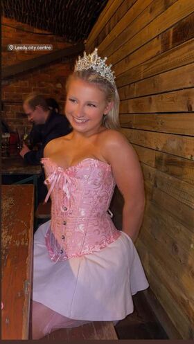 Luceoliviaxo Гола изтичане OnlyFans снимка 17