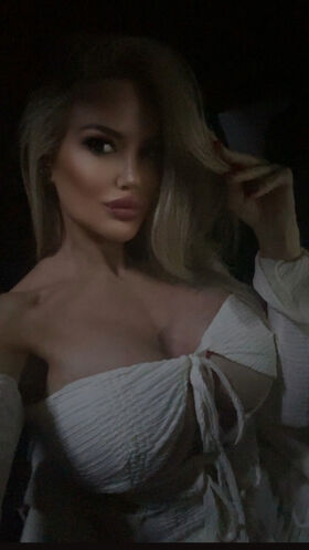 Luciana Salazar Nude Leaks OnlyFans Photo 23