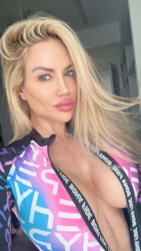 Luciana Salazar Nude Leaks OnlyFans Photo 30