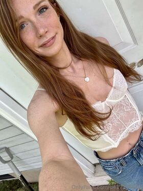Lula Naken läcka OnlyFans foto 7