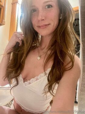 Lula Naken läcka OnlyFans foto 8