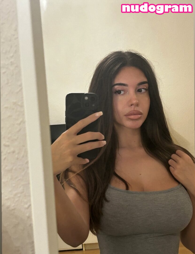 Lya Aylin  lya.aylin Nude Leaks OnlyFans Photo 7 - Nudogram v2.0
