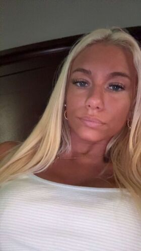 Lyren Strate Nude Leaks OnlyFans Photo 20