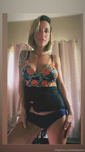 Lyssa Chapman Nude Leaks OnlyFans Photo 58