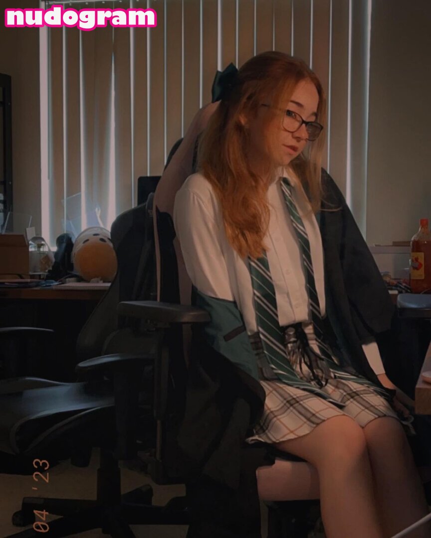 Lyssaurora Nude Leaks OnlyFans Photo 4 - Nudogram v2.0