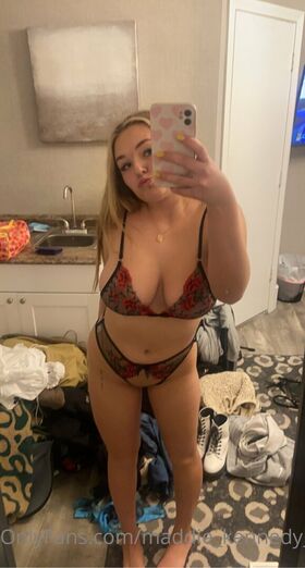 Maddie Kennedy Nude Leaks OnlyFans Photo 22