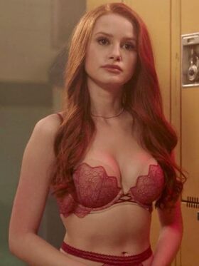 Madelaine Petsch Nude Leaks OnlyFans Photo 47