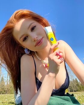 Madelaine Petsch Nude Leaks OnlyFans Photo 74