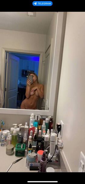 Madelyn Cline Nude Leaks OnlyFans Photo 59