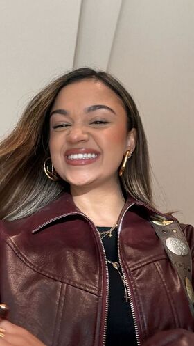 Madison Bailey Ảnh OnlyFans khỏa thân rò rỉ 367