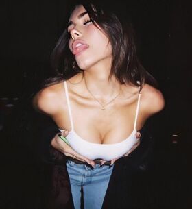 Madison Beer Nude Leaks OnlyFans Photo 65