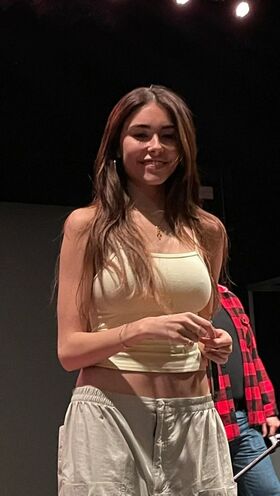 Madison Beer Nude Leaks OnlyFans Photo 187