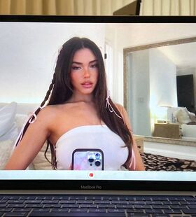 Madison Beer Nude Leaks OnlyFans Photo 240