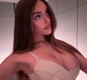 Madison Beer Nude Leaks OnlyFans Photo 442