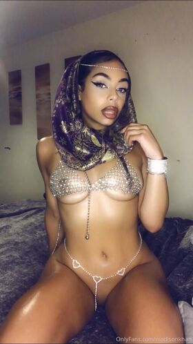 Madison Khan Nude Leaks OnlyFans Photo 20