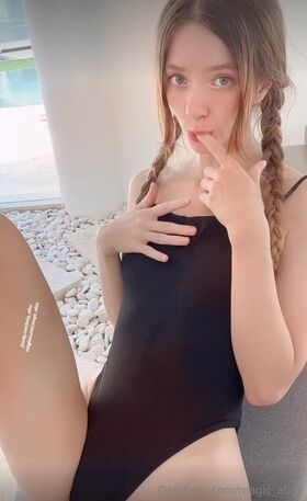 magic_alice Nude Leaks OnlyFans Photo 197