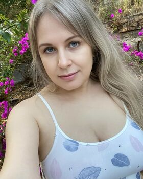 MagicFlower Naken läcka OnlyFans foto 28