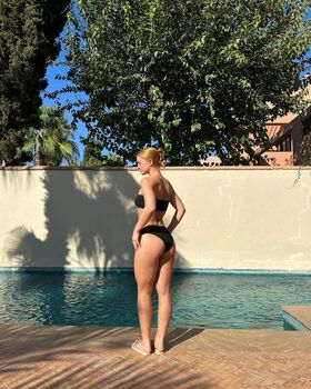 Maisie Smith Nude Leaks OnlyFans Photo 89