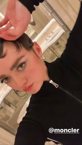 Maisie Williams Nude Leaks OnlyFans Photo 93