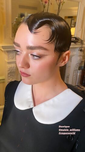 Maisie Williams Nude Leaks OnlyFans Photo 94