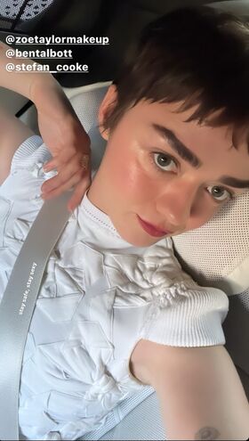 Maisie Williams Nude Leaks OnlyFans Photo 140