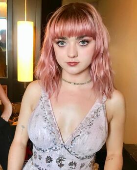 Maisie Williams Nude Leaks OnlyFans Photo 231