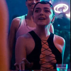 Maisie Williams Nude Leaks OnlyFans Photo 318