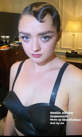 Maisie Williams Nude Leaks OnlyFans Photo 346