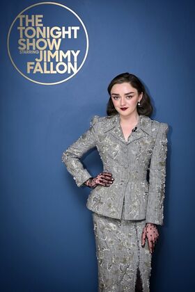 Maisie Williams Nude Leaks OnlyFans Photo 395