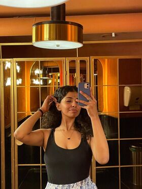 Malavika Nude Leaks OnlyFans Photo 30