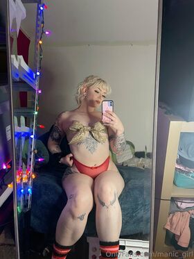 manic_girl Nude Leaks OnlyFans Photo 31