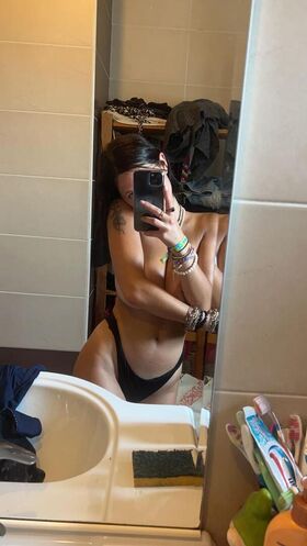 Manon_chrd Nude Leaks OnlyFans Photo 44