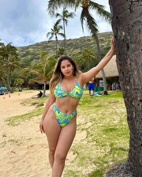 Maria Legarda Гола изтичане OnlyFans снимка 5