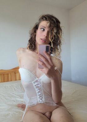 Marie Antoinette 2077 Nude Leaks OnlyFans Photo 14