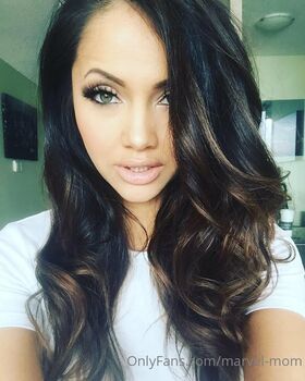 marvel-mom Nude Leaks OnlyFans Photo 2